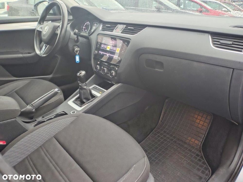 Skoda Octavia 1.6 TDI Ambition - 12