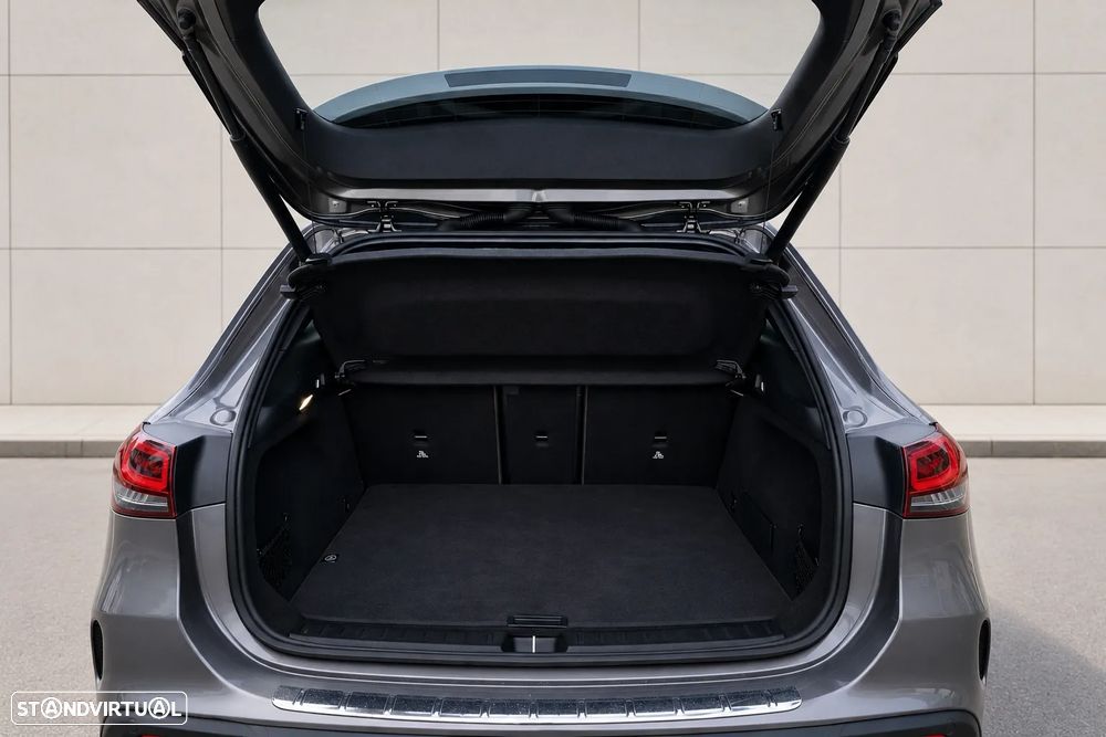 Mercedes-Benz EQA 300 4Matic AMG Line - 15