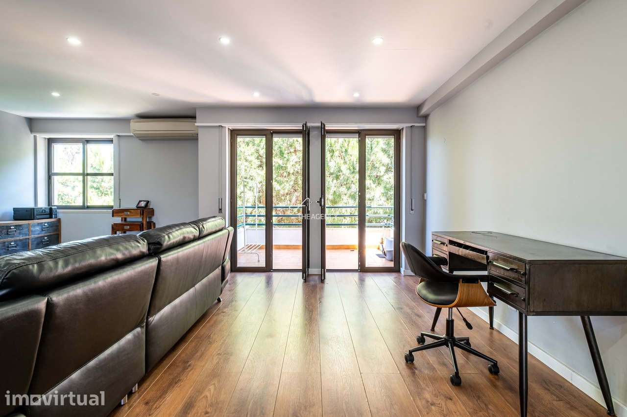 Apartamento T5 Espaçoso para Arrendamento na Parede - Grande imagem: 2/42
