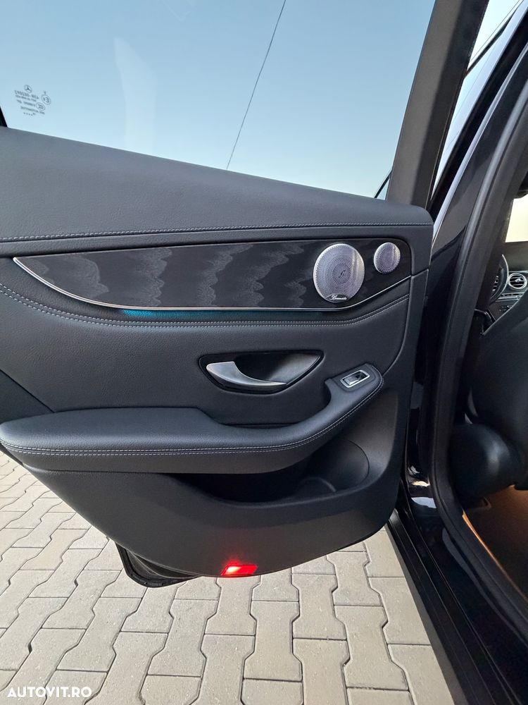 Mercedes-Benz GLC 250 4MATIC 9G-TRONIC - 22