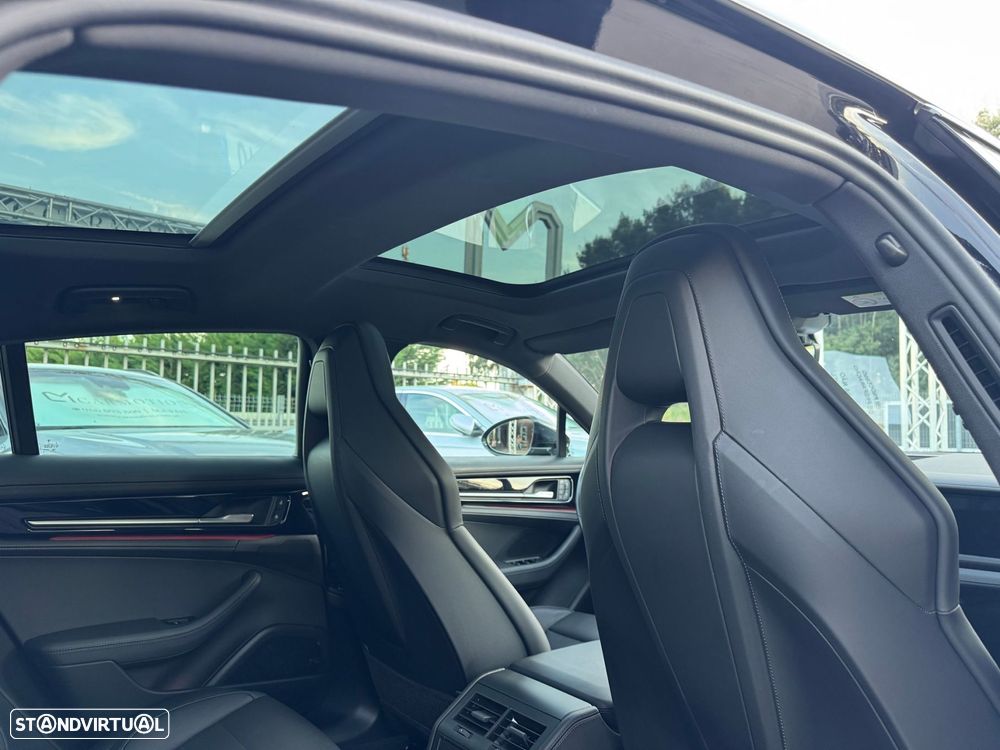 Porsche Panamera 4 E-Hybrid - 43