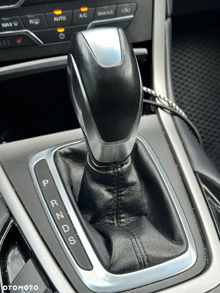Ford Edge - 17