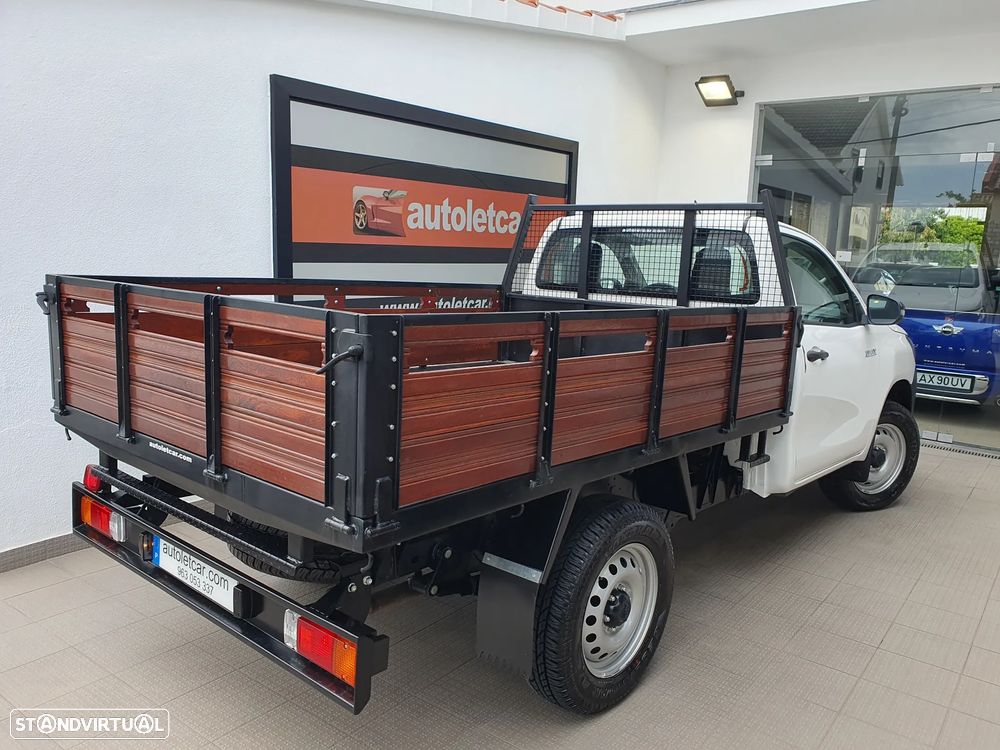Toyota Hilux 2.4 D-4D 2WD CE CM - 22