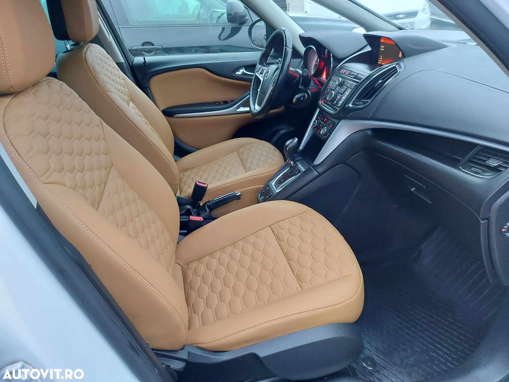 Opel Zafira - 1
