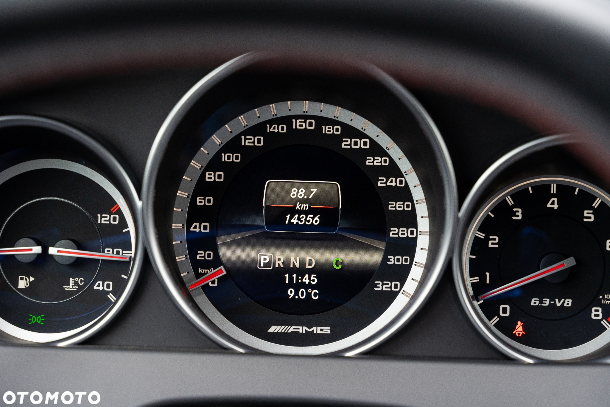 Mercedes-Benz Klasa C 63 AMG - 33