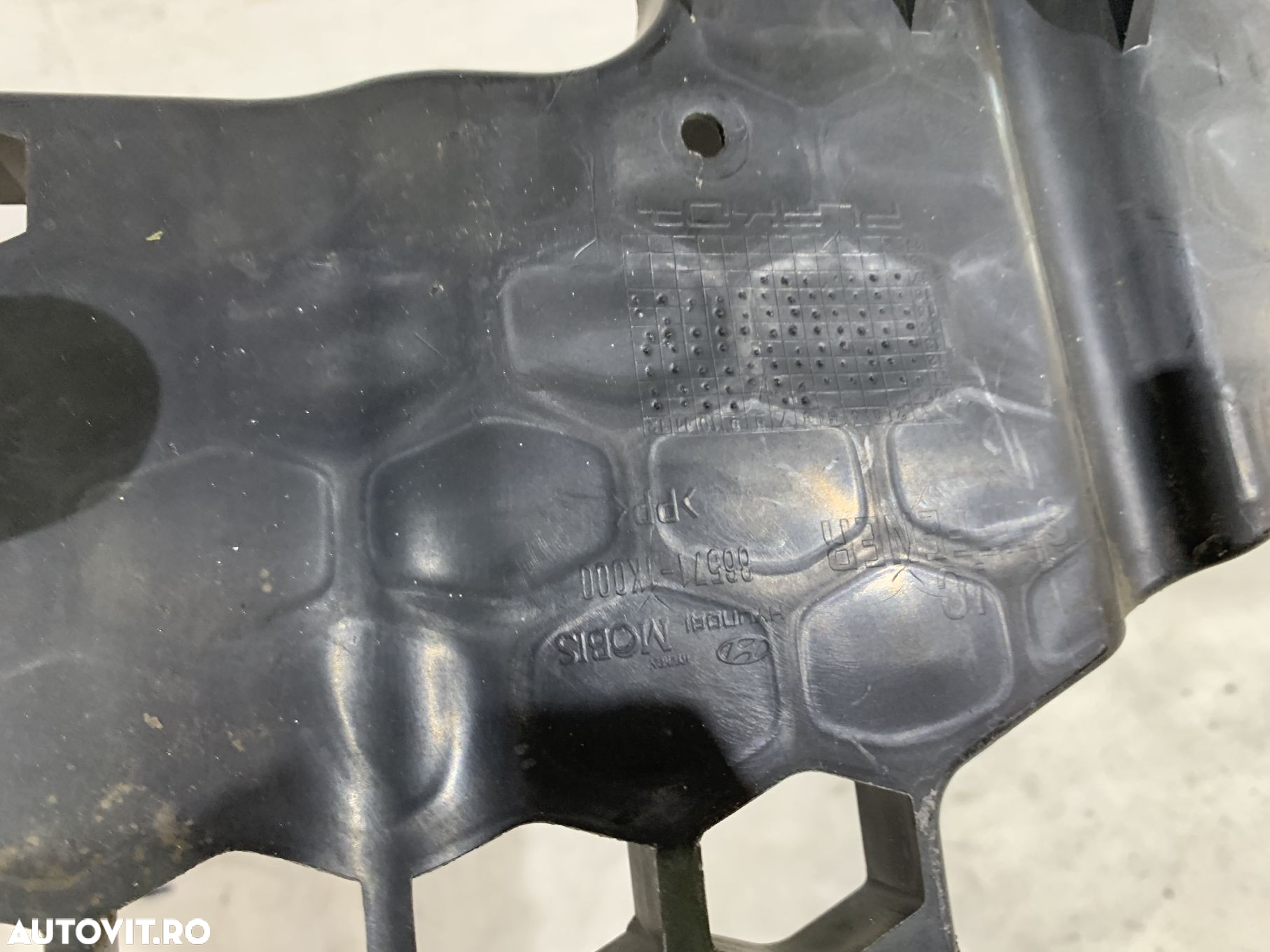 Inchidere inferioara Bara fata, Hyundai IX20, 2012, 2013, 2014, 2015, 2016, 2017, 2018, cod origine OE 86571-1K000. - 3