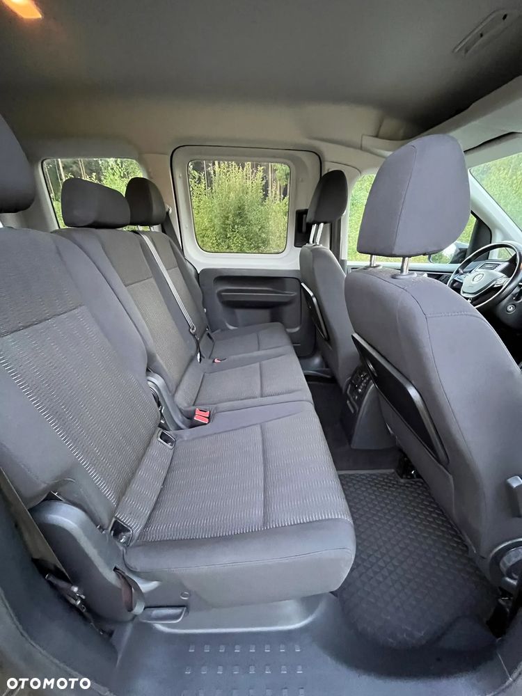 Volkswagen Caddy 2.0 TDI Highline DSG - 24