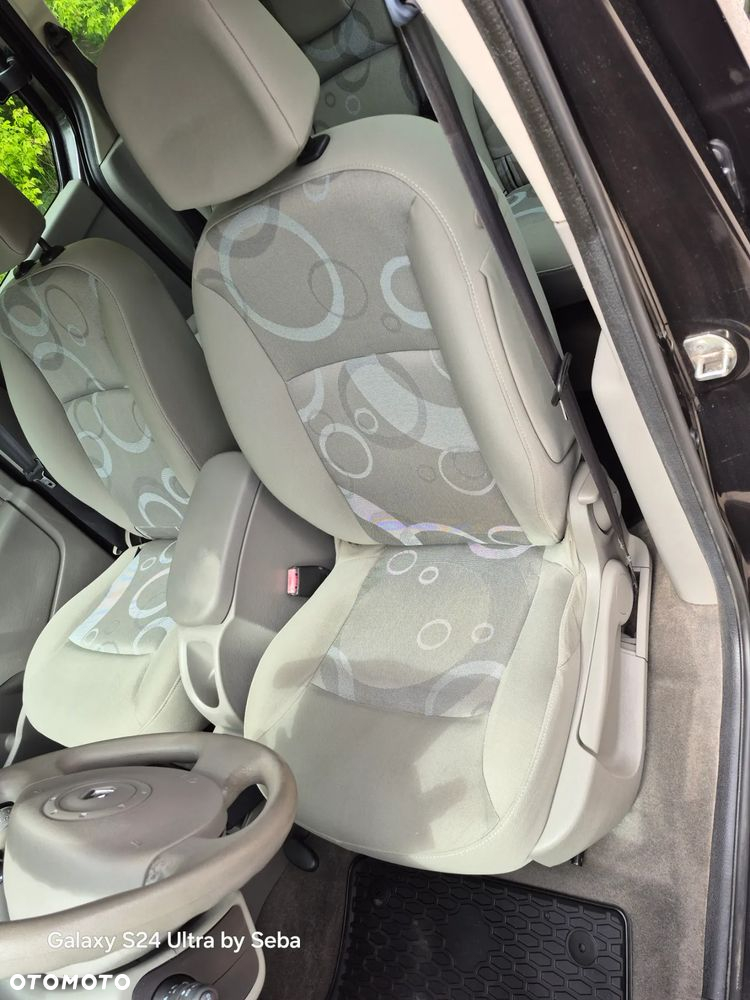 Renault Kangoo 1.6 8V Happy Family - 9