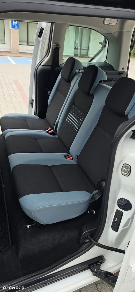 Citroën Berlingo Multispace HDi 115 FAP Selection - 17