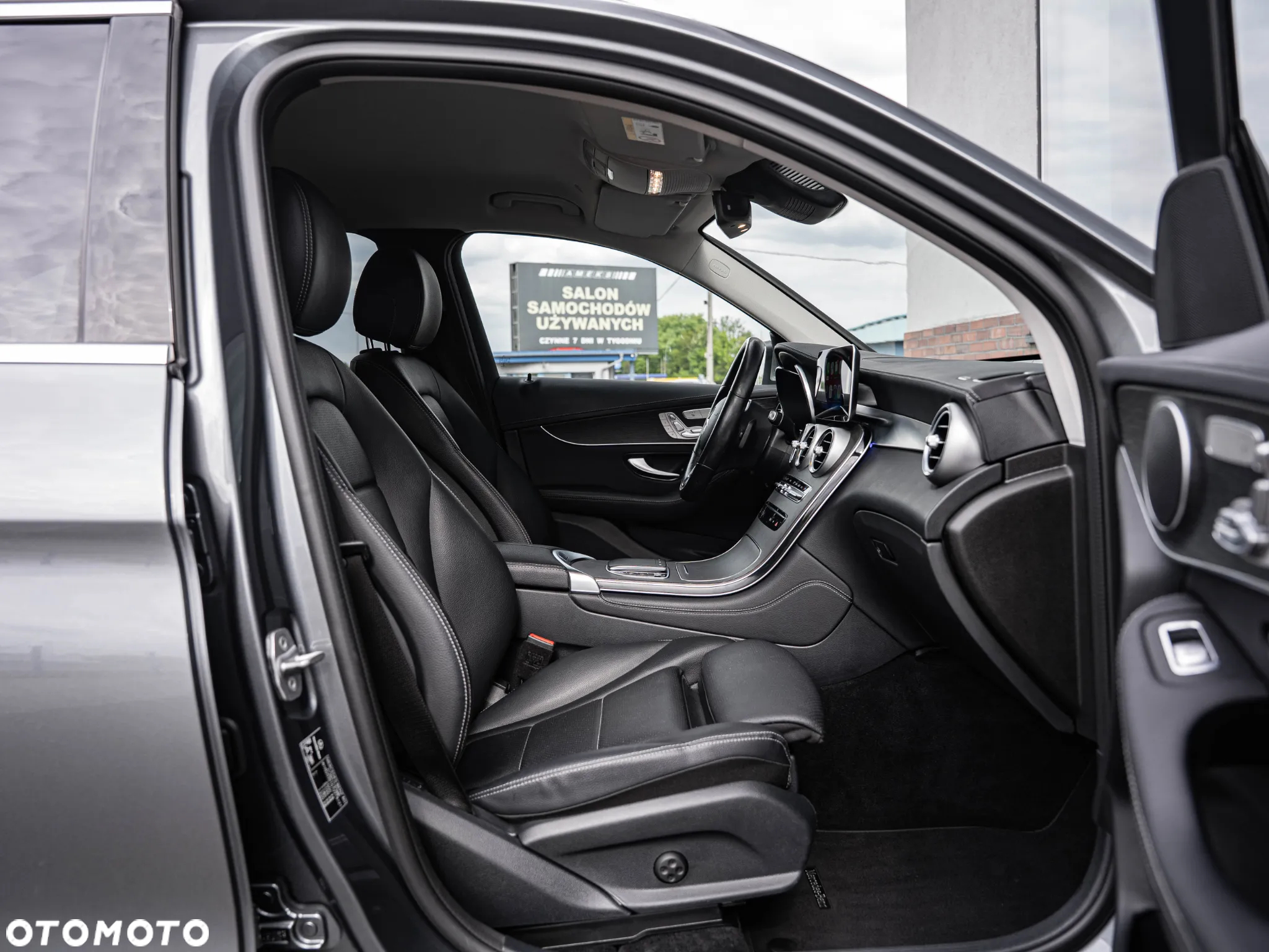 Mercedes-Benz GLC 220 d 4Matic 9G-TRONIC Exclusive - 24