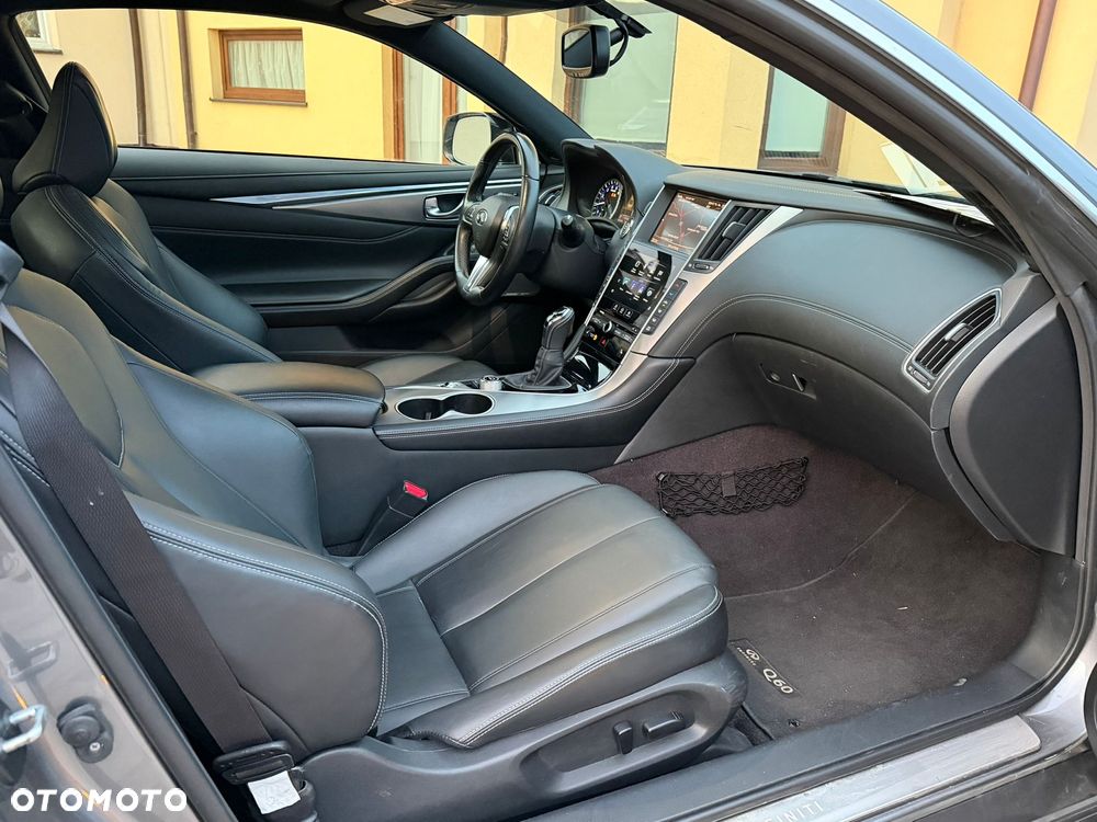 Infiniti Q60 Q60S 3.0t AWD Sport - 10