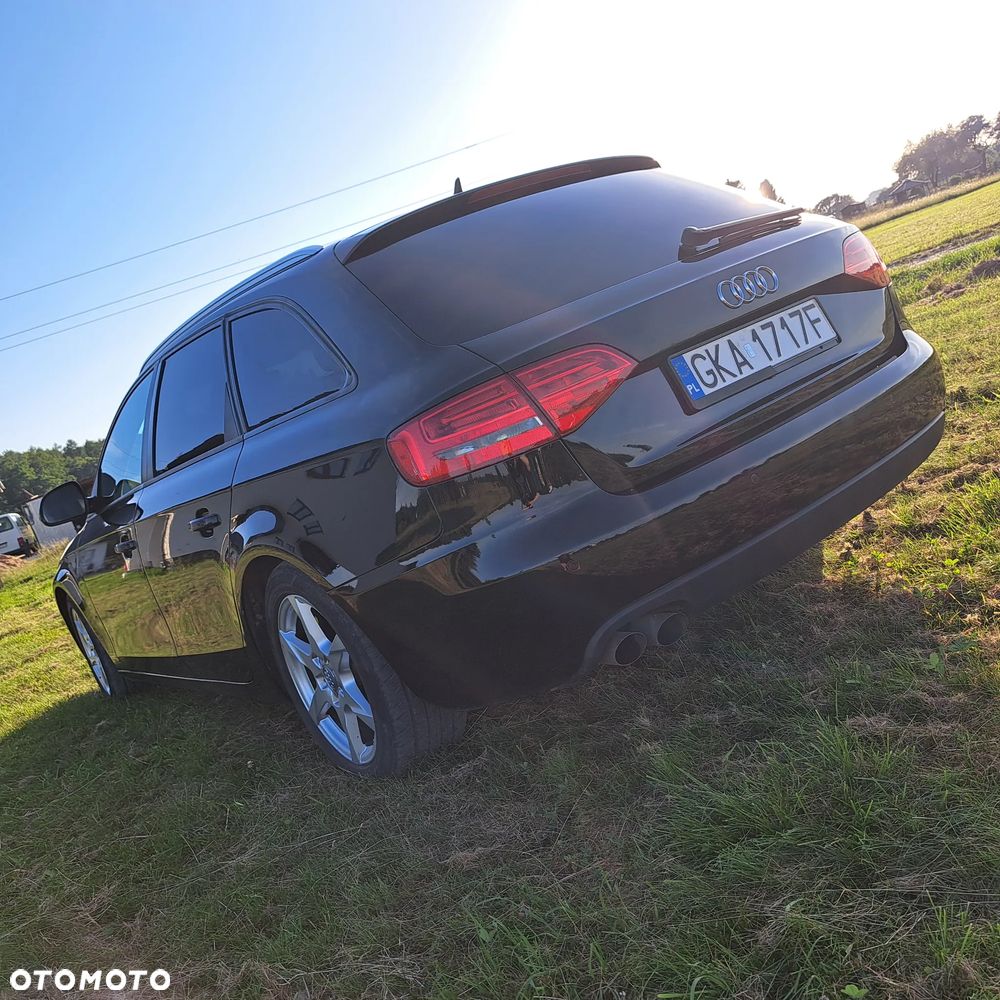 Audi A4 Avant - 11