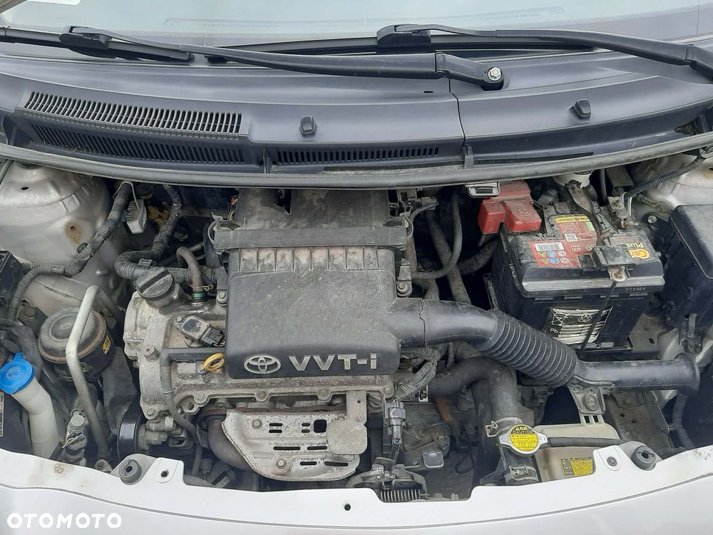 Toyota Yaris 1.3 Luna - 15