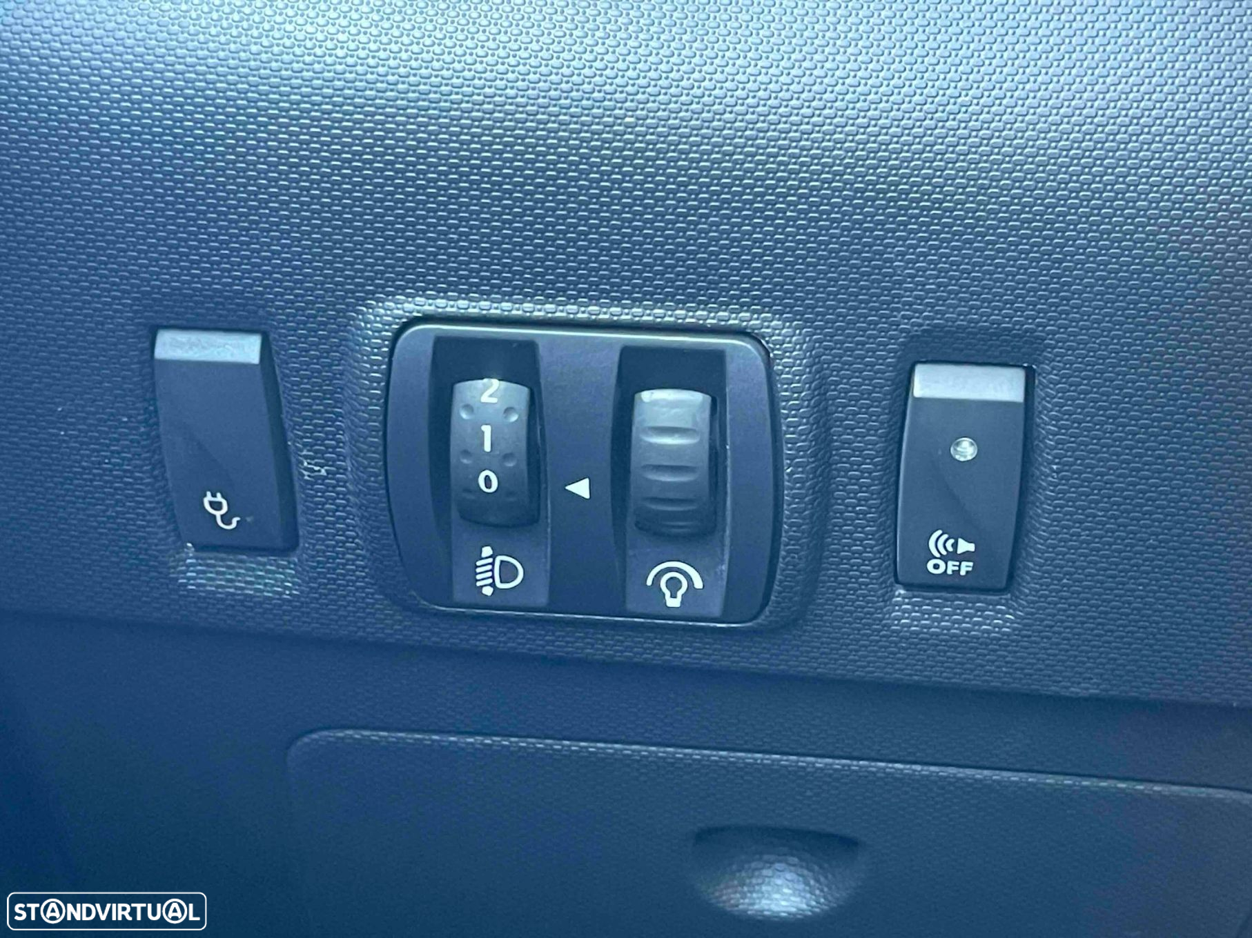 Renault Zoe (c/ Bateria) Limited 40 - 28