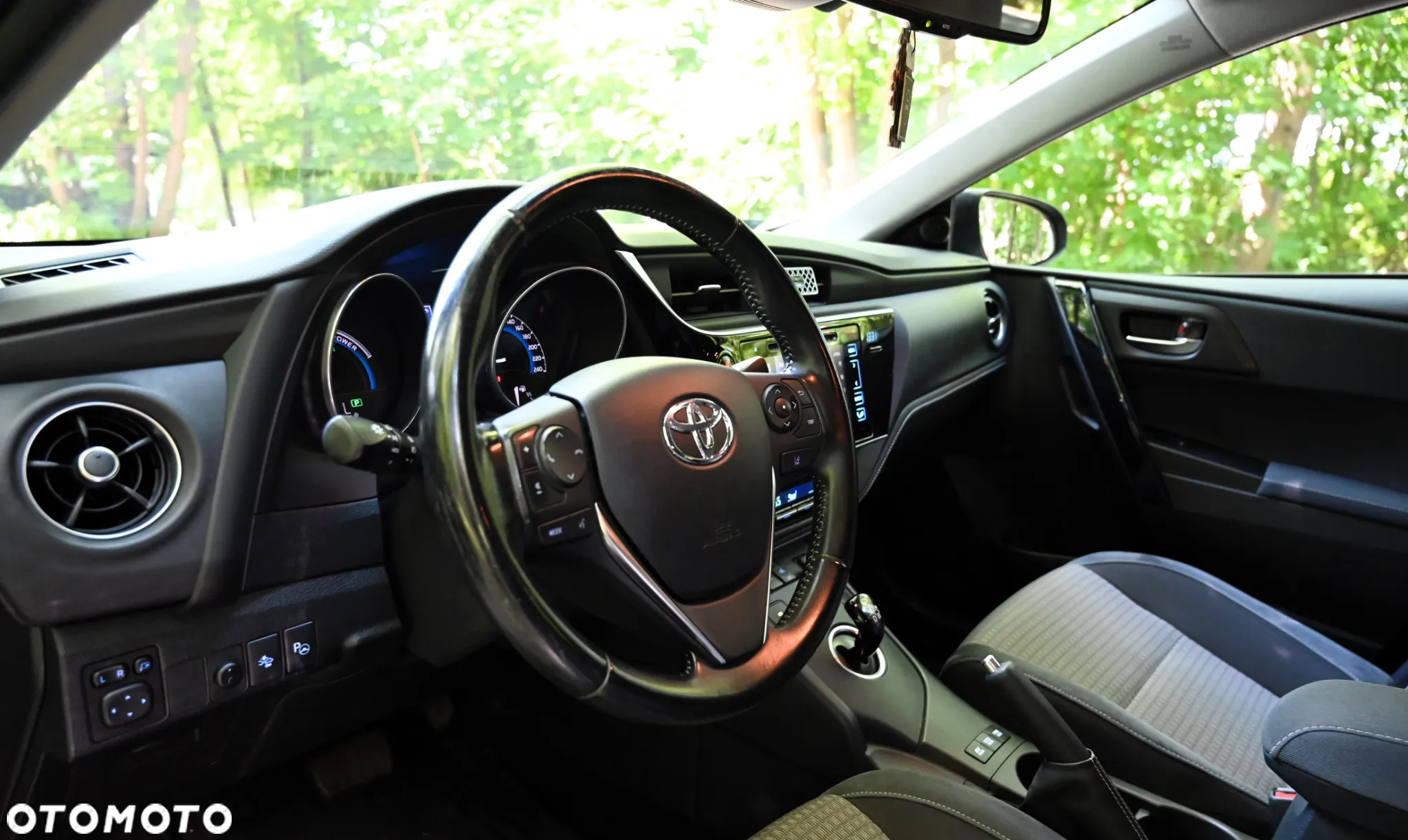 Toyota Auris - 27