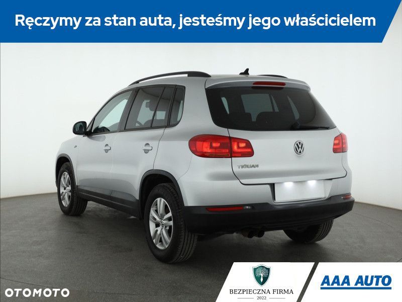 Volkswagen Tiguan - 6