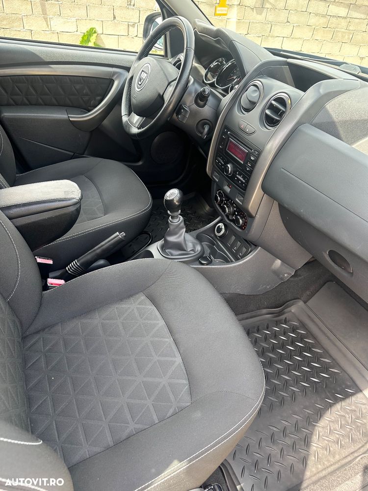 Dacia Duster 1.6 4x4 Laureate - 7