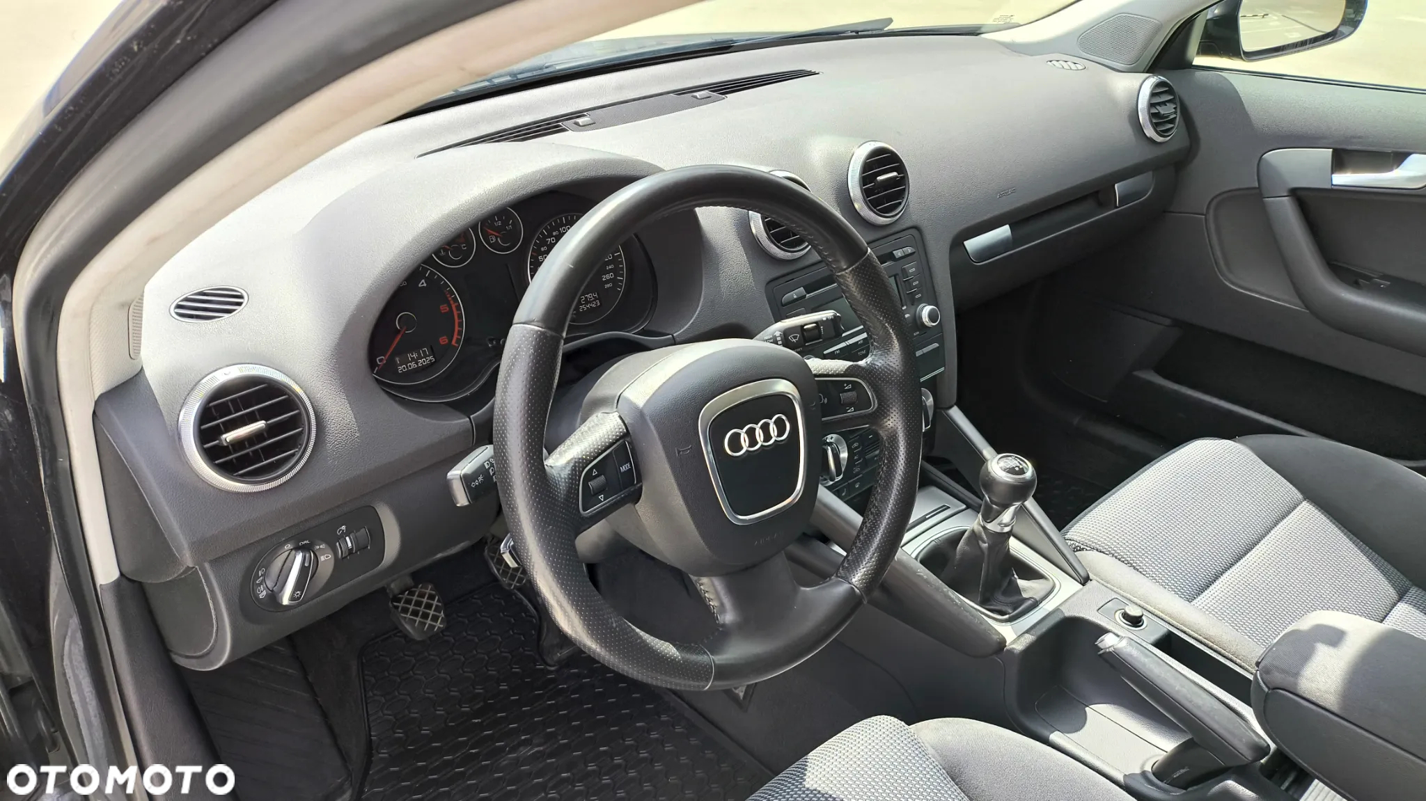 Audi A3 2.0 TDI DPF Ambition - 15