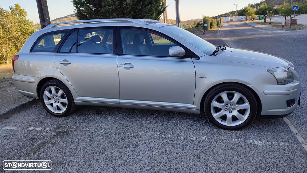 Toyota Avensis SW 2.0 D-4D Sol - 14