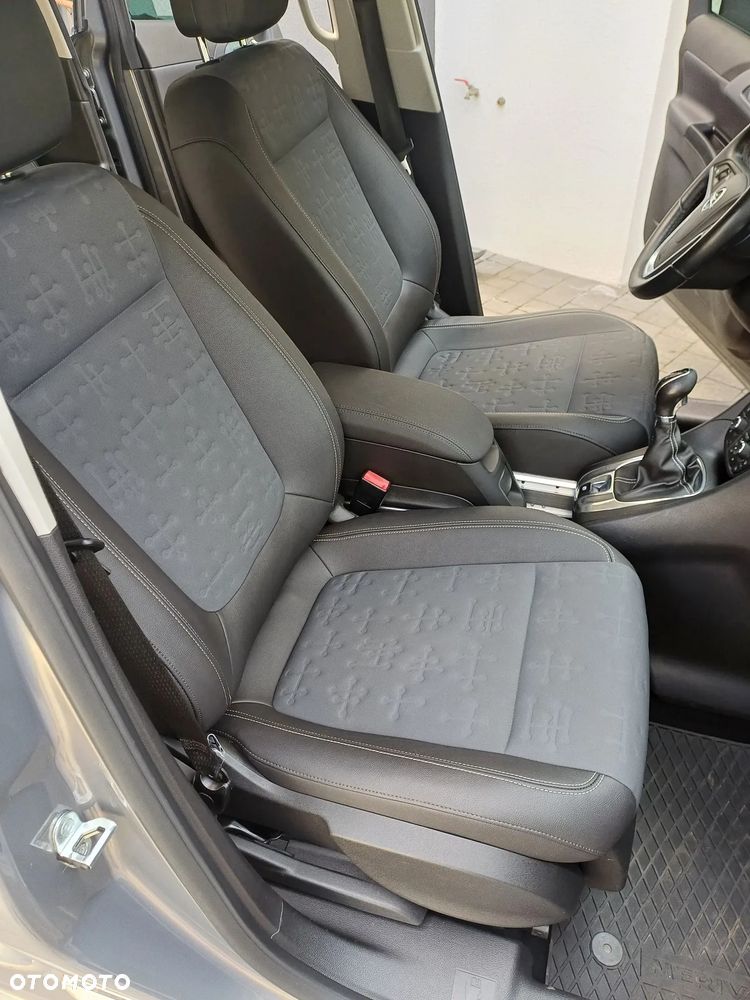 Opel Meriva 1.4 Innovation - 24