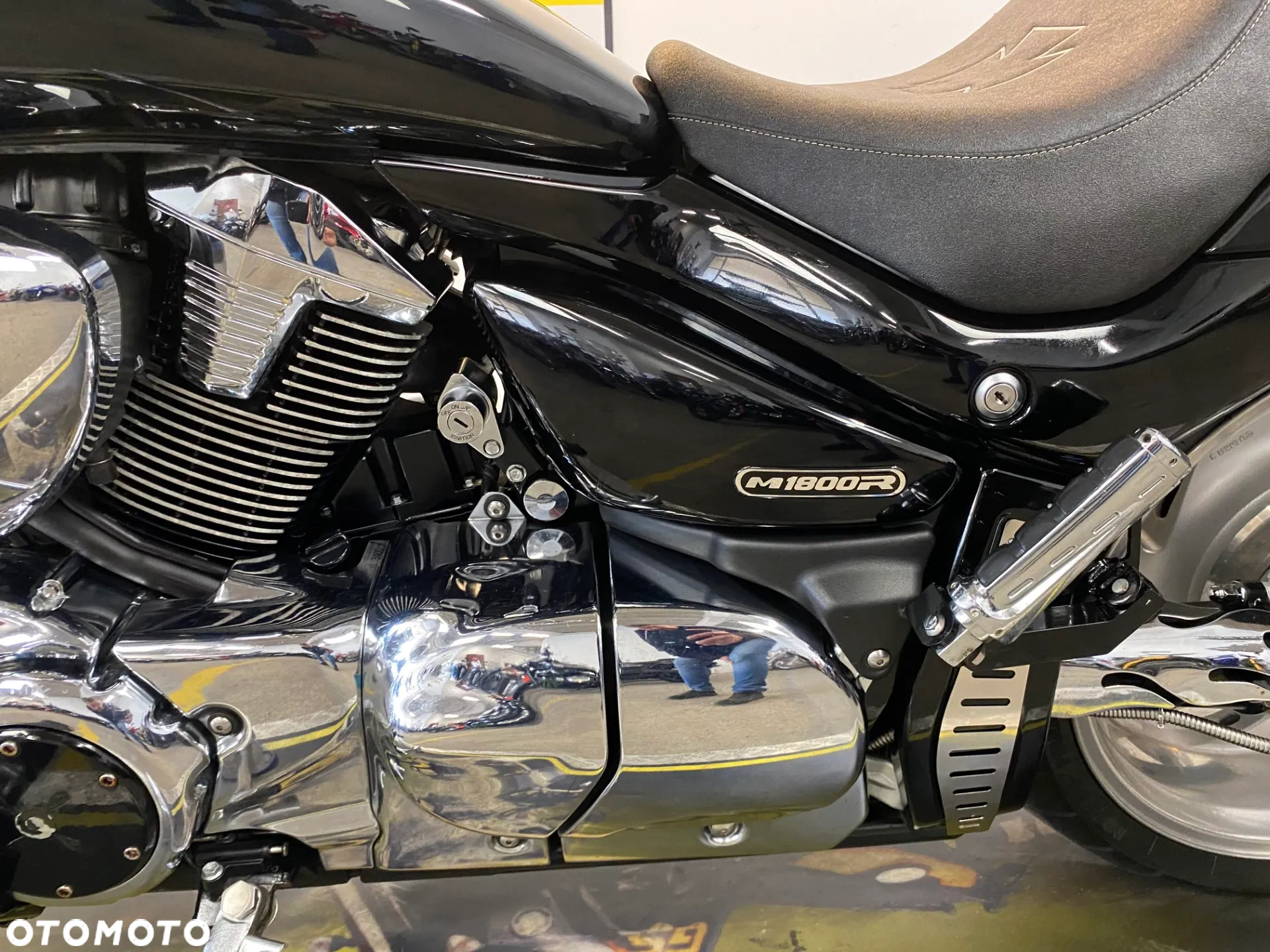 Suzuki Intruder - 9