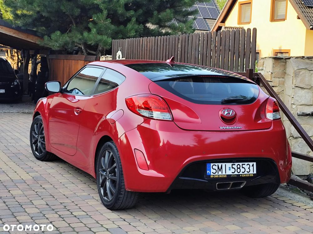 Hyundai Veloster 1.6 Style - 21