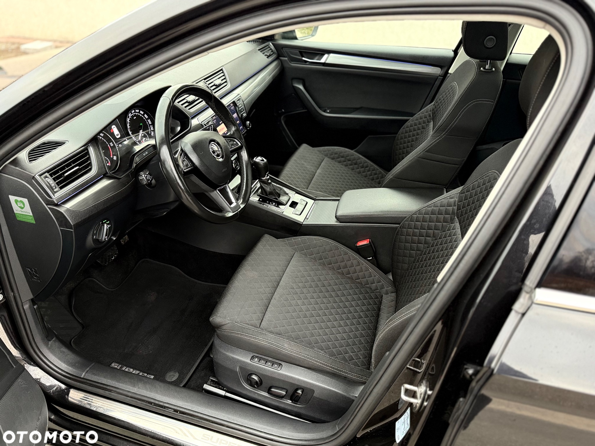 Skoda Superb - 33