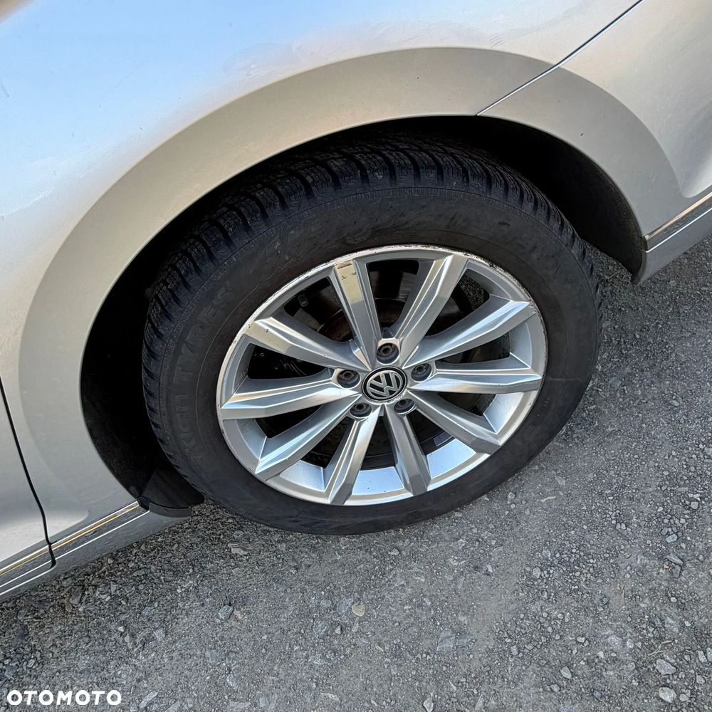 Volkswagen Passat 2.0 TDI BMT Highline DSG - 16