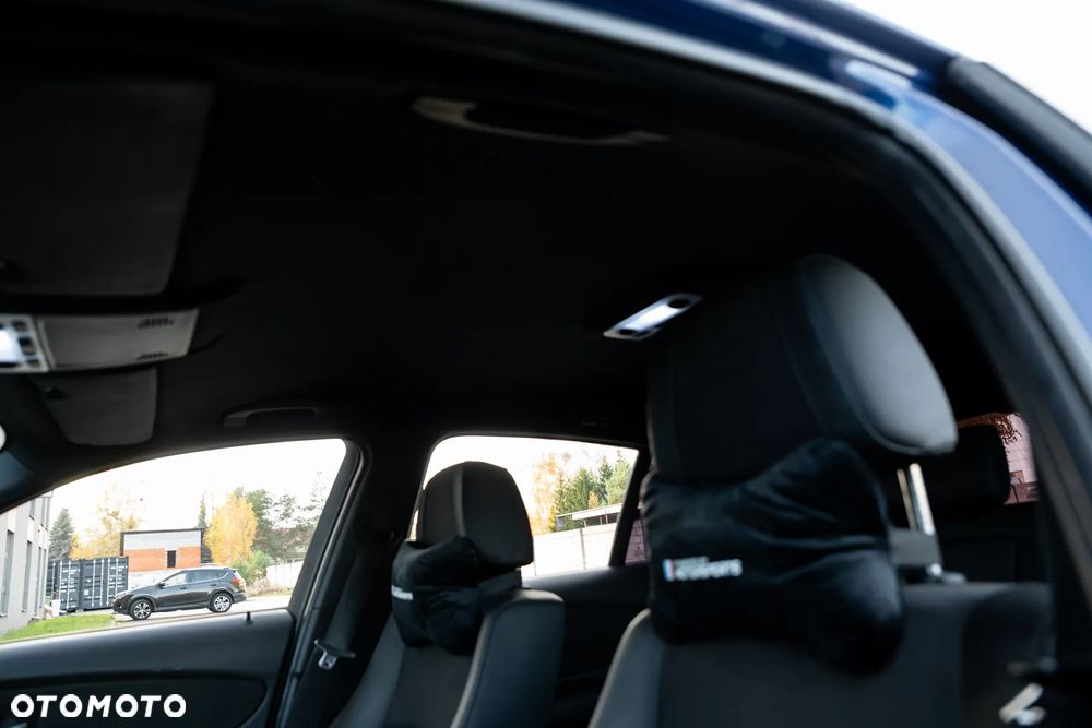 BMW Seria 1 120i Edition Sport - 26