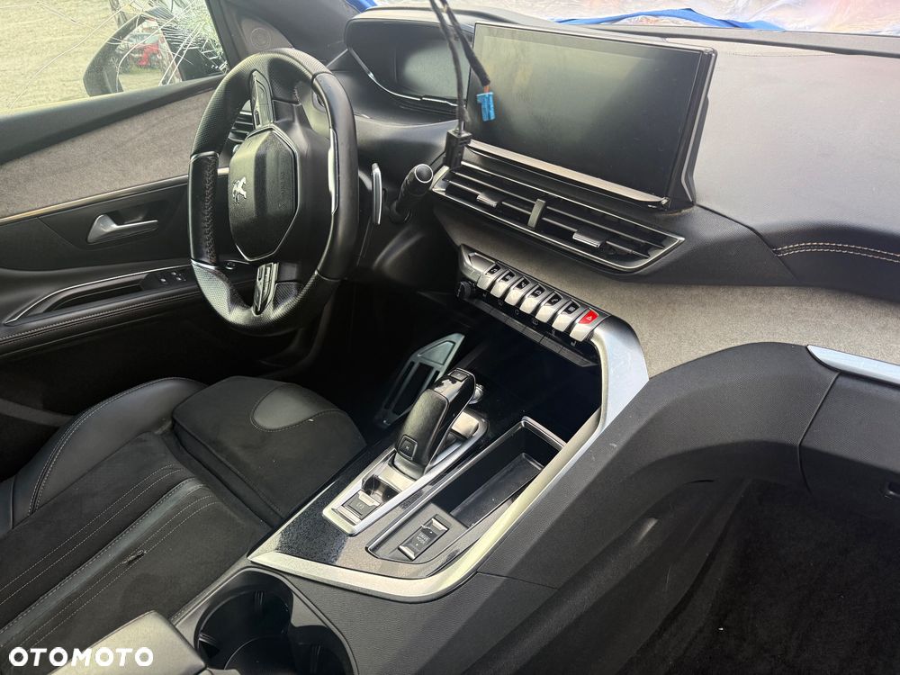 Peugeot 5008 - 5