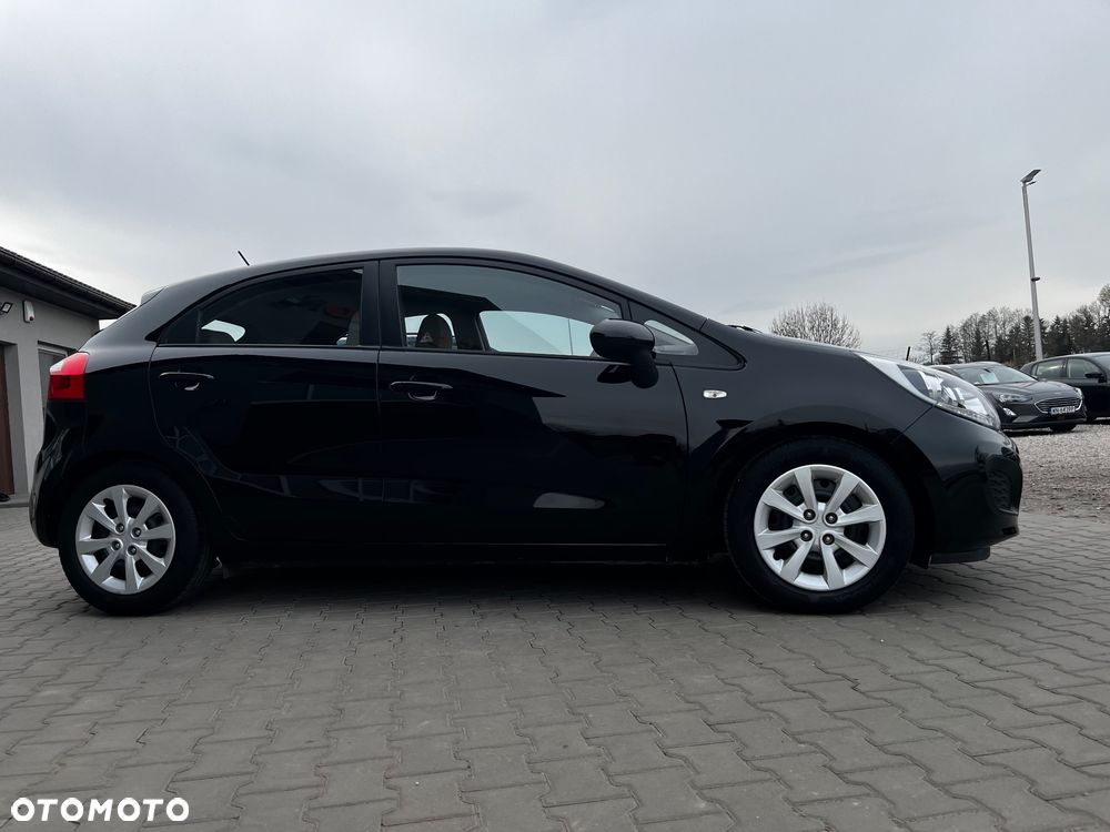 Kia Rio 1.2 M - 11