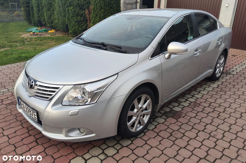 Toyota Avensis 2.0 D-4D 2010 - 1