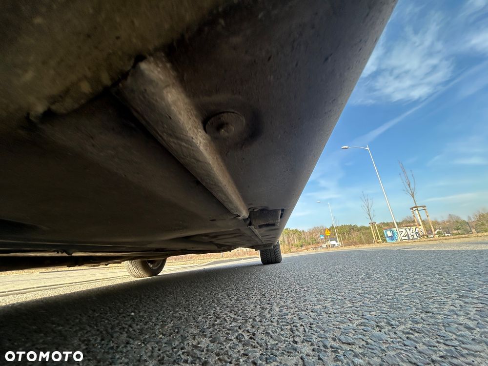 BMW Seria 3 320d - 11