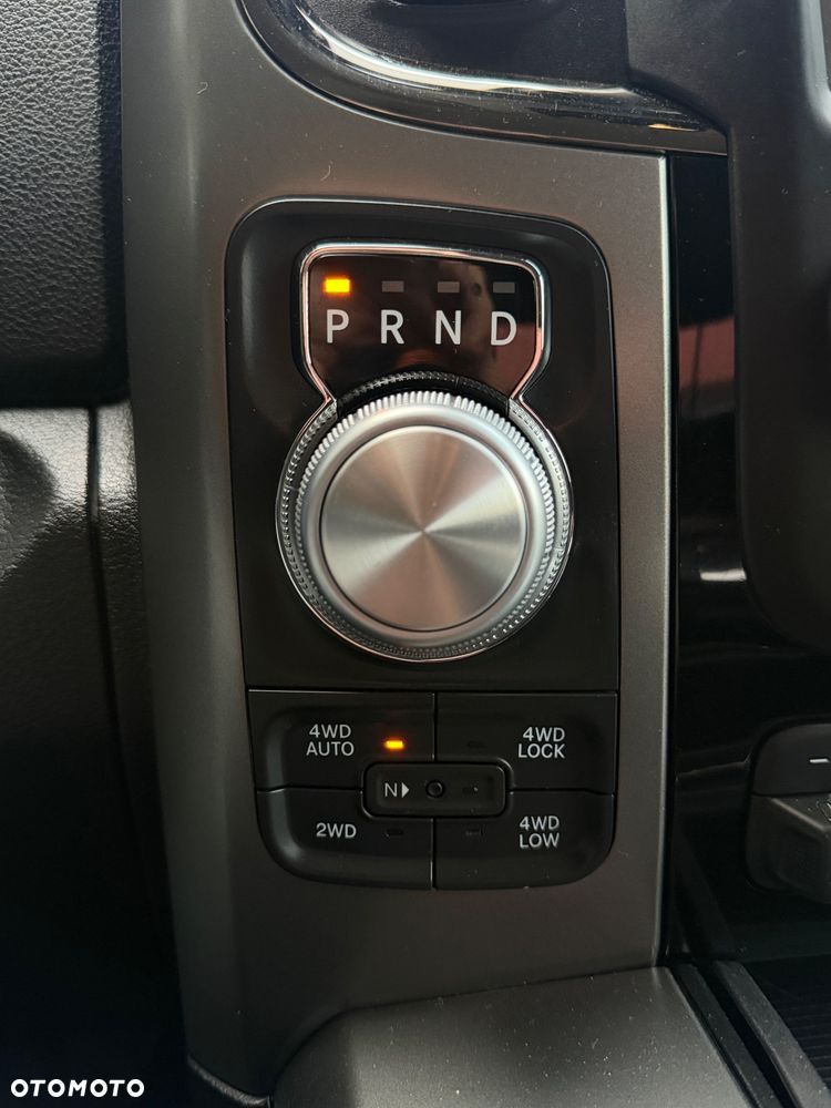 Dodge RAM 5.7 4x4 - 17