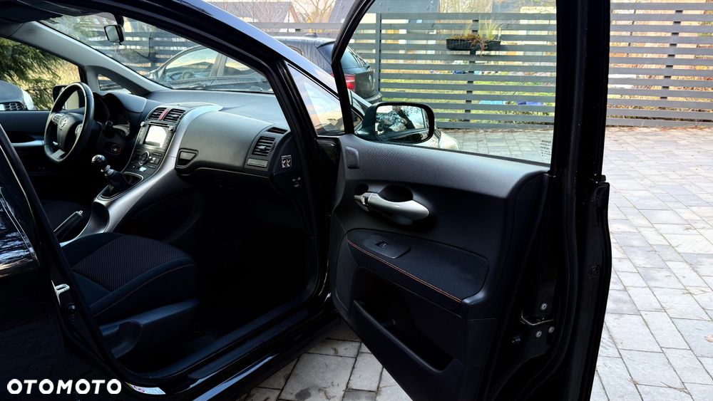 Toyota Auris 1.6 Executive - 36