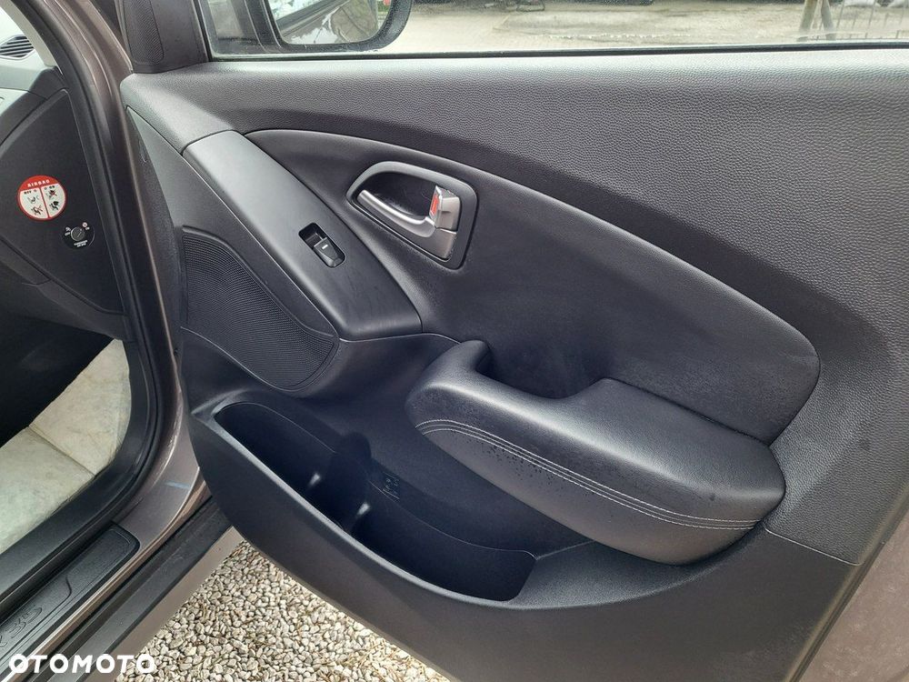 Hyundai ix35 - 25