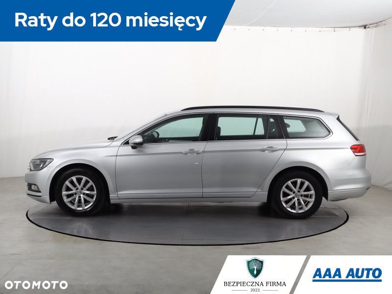 Volkswagen Passat Variant - 4