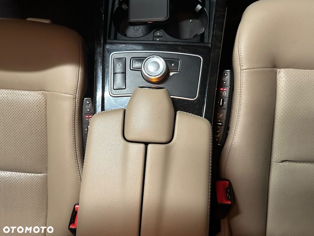 Mercedes-Benz Klasa E 300 BlueTEC 7G-TRONIC Avantgarde - 14