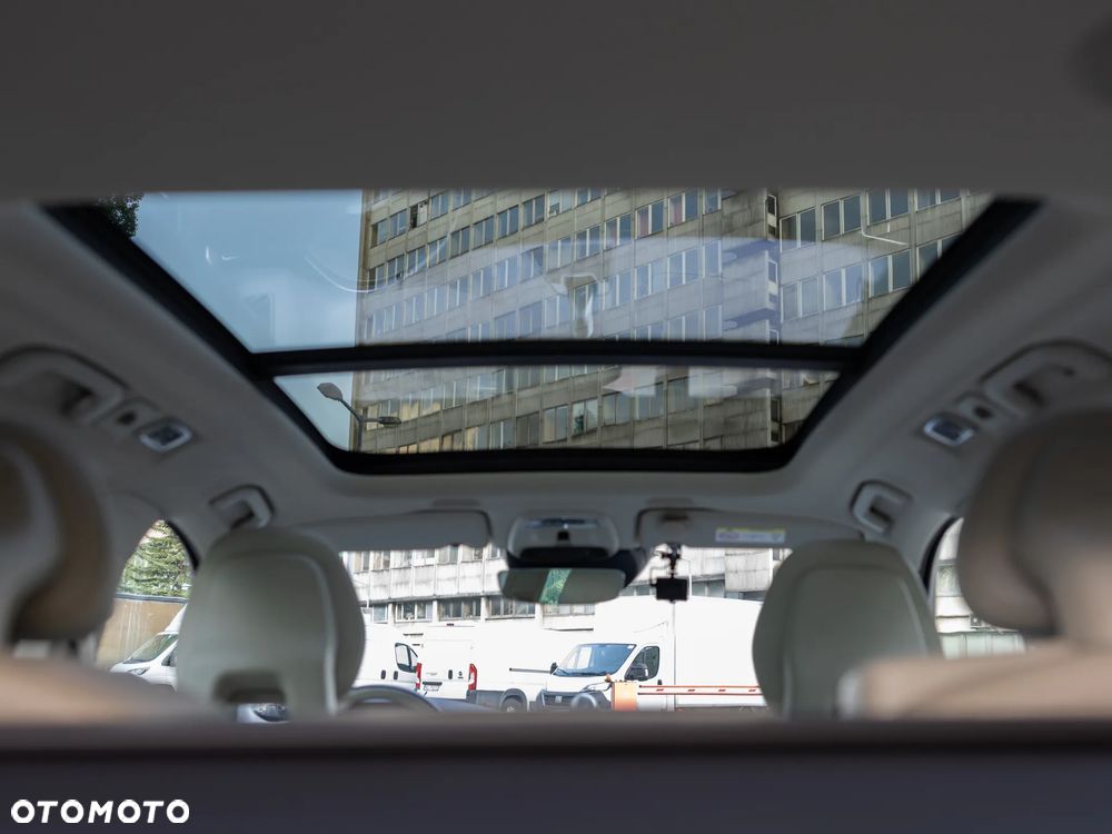 Volvo XC 60 D5 AWD Inscription - 33