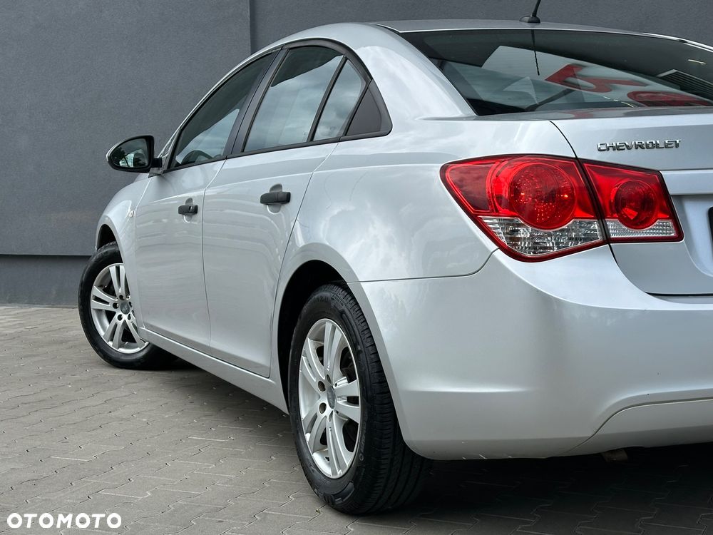 Chevrolet Cruze 1.6 LT+ - 15