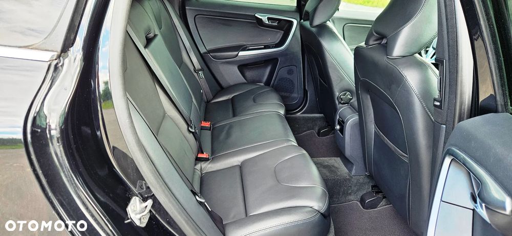 Volvo XC 60 D4 Geartronic Momentum - 21
