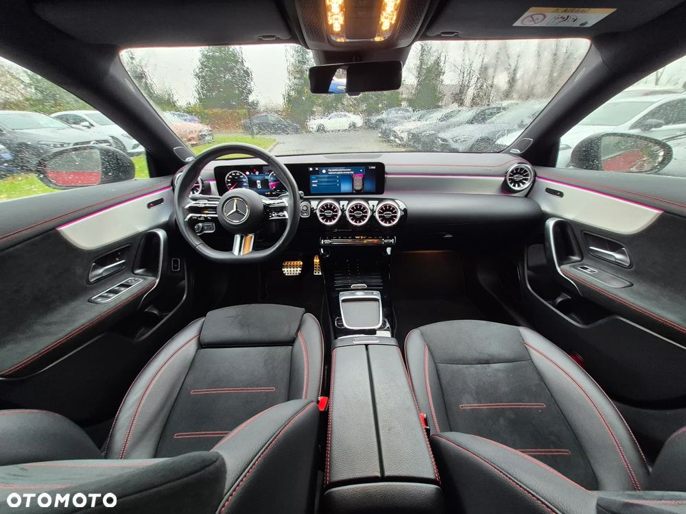 Mercedes-Benz CLA 200 AMG Line 7G-DCT - 22