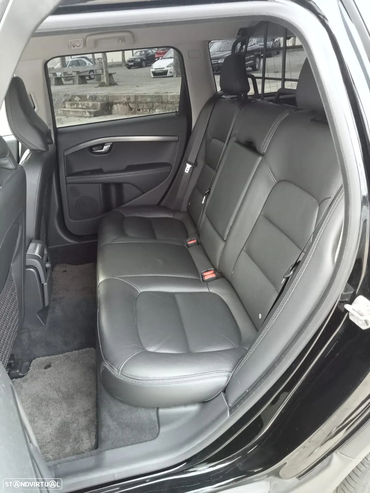 Volvo XC 70 D4 Geartronic Summum - 23