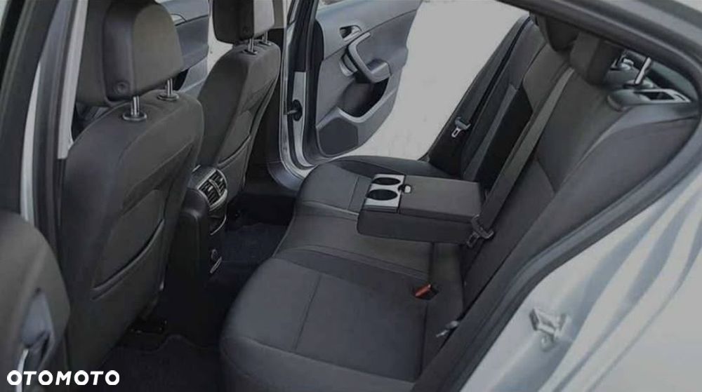 Opel Insignia 1.8 Cosmo - 11