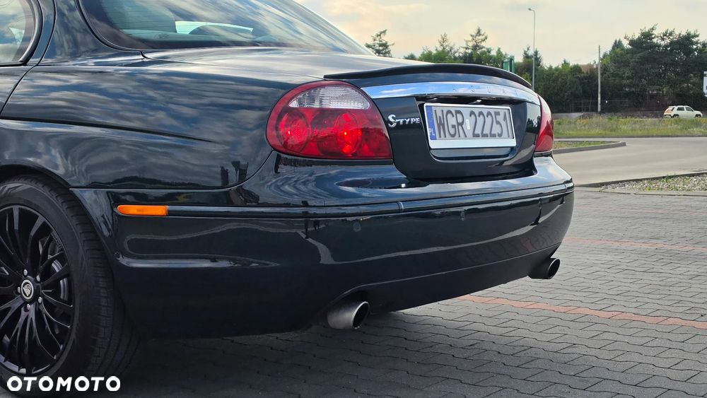 Jaguar S-Type 4.2 V8 Executive - 16