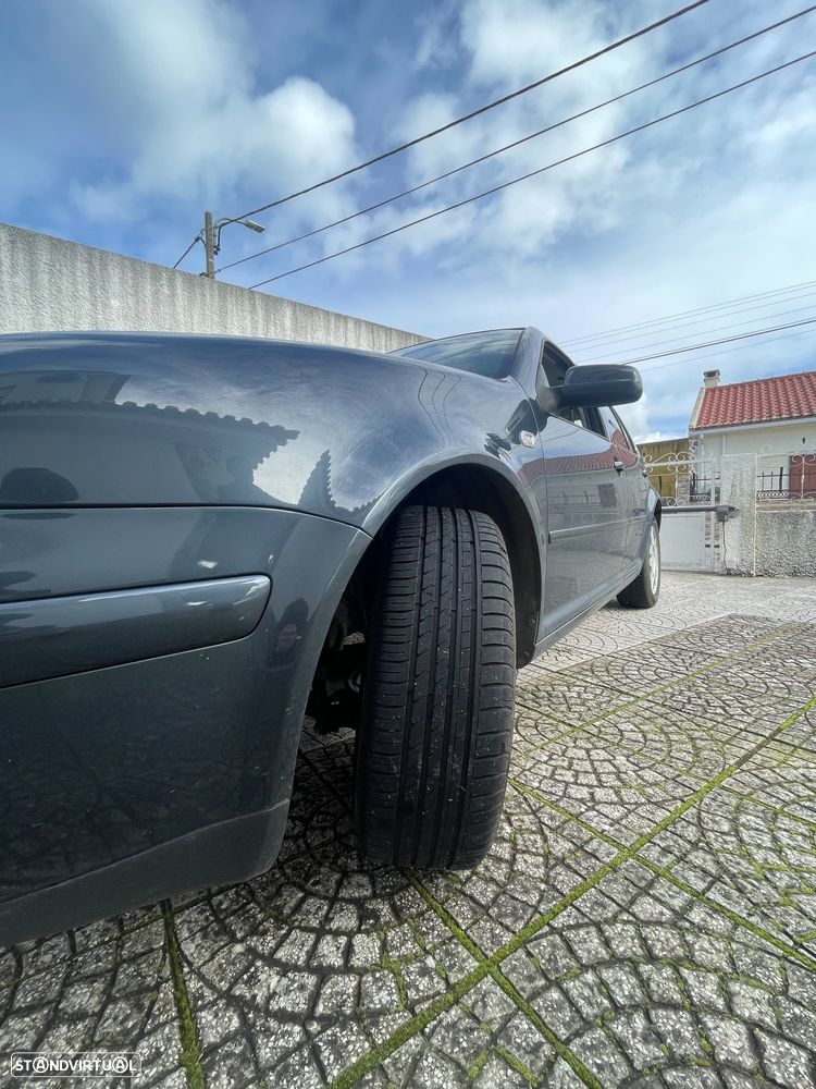 VW Golf 1.6i Confortline JE+AC - 3