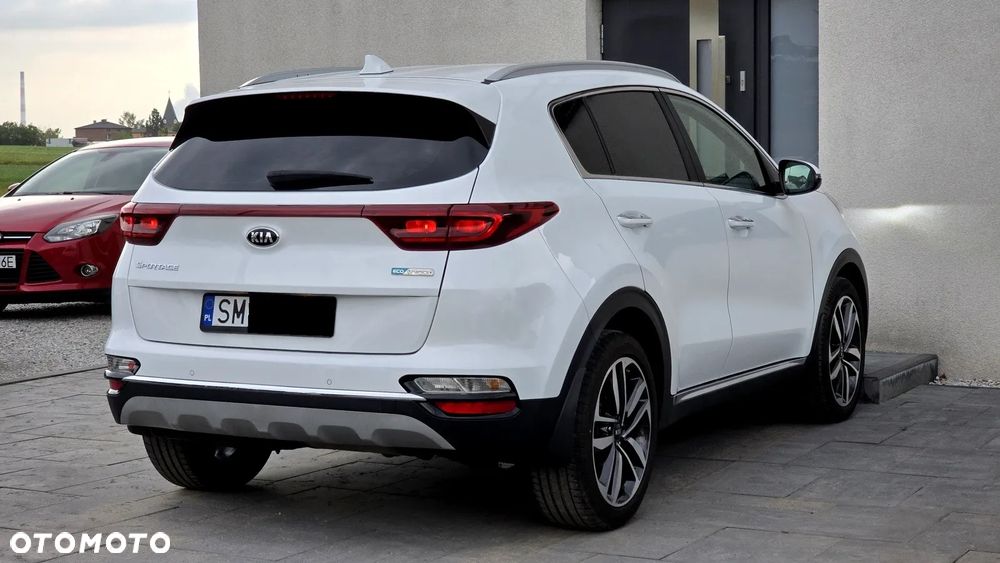 Kia Sportage 1.6 CRDI MHEV L Business Line 2WD DCT - 16