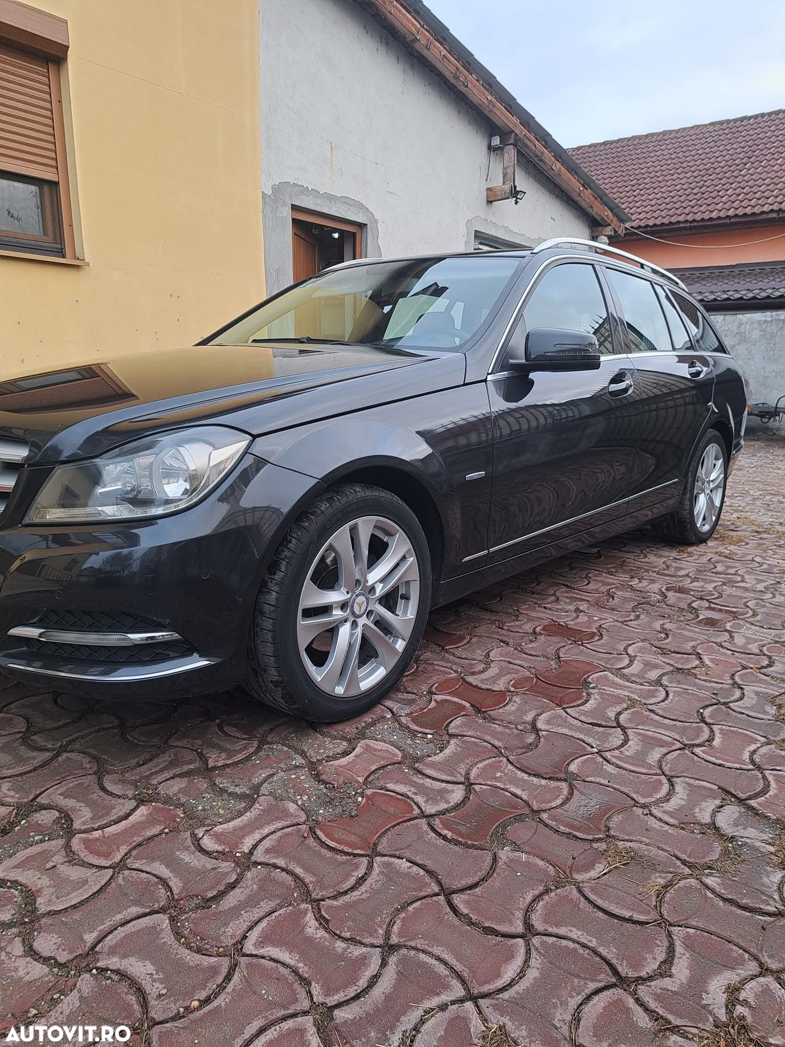Mercedes-Benz C - 4
