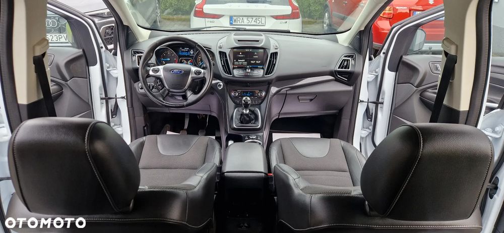 Ford Kuga 2.0 TDCi 4x2 Titanium - 28