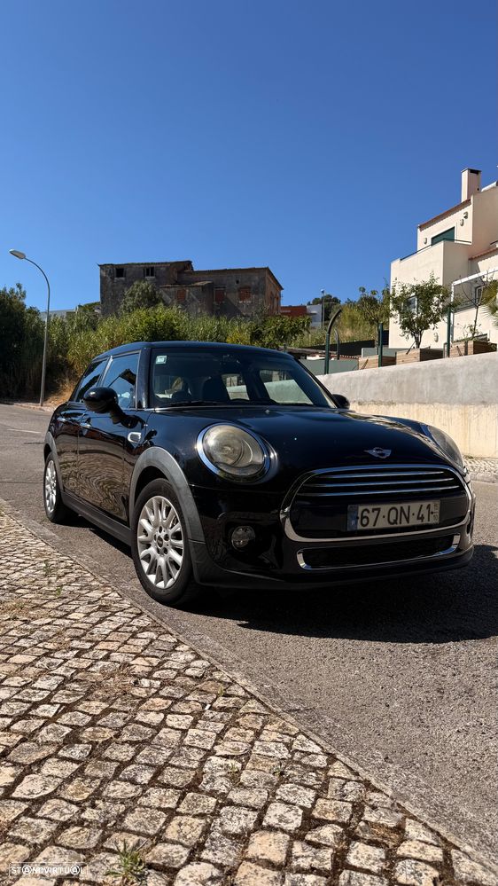 MINI 5 Portas Cooper D - 1